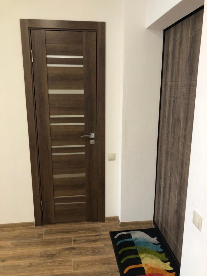 דנייפרופטרובסק Квартира С Двумя Комнатами В Ж/К Атлант מראה חיצוני תמונה